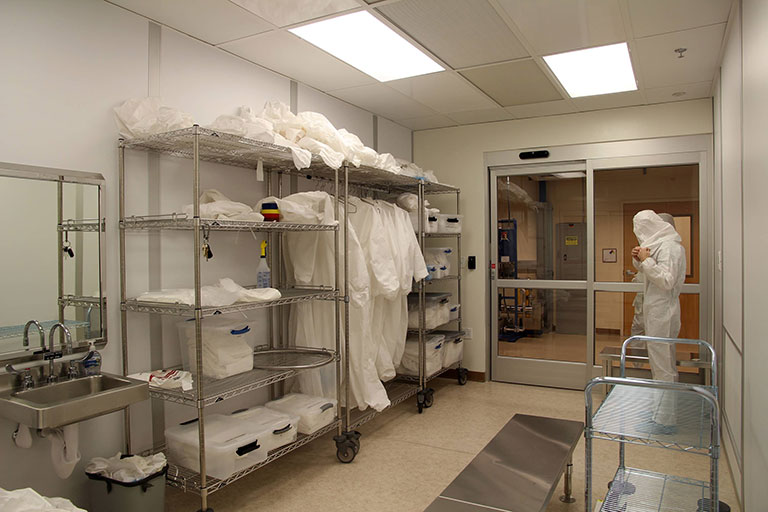 Cleanroom Equipment | Science and Engineering Building | University of