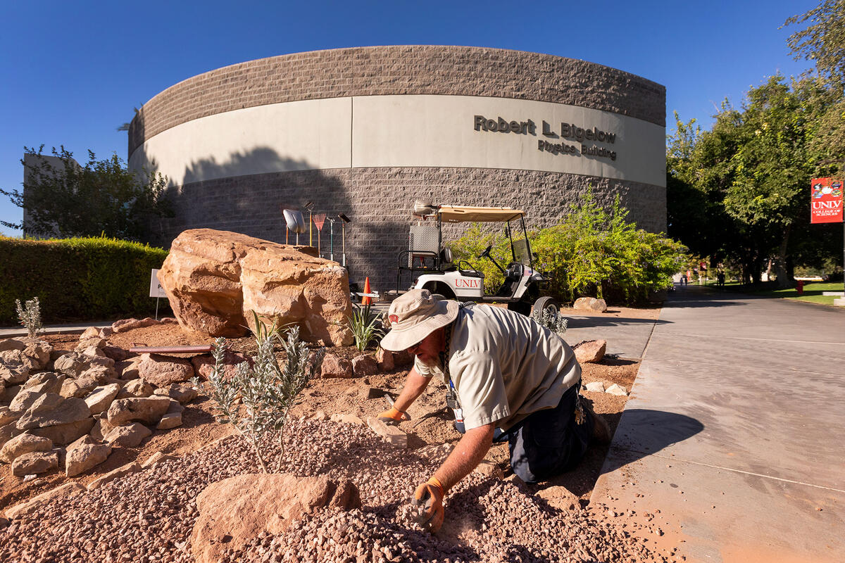 Landscape, Grounds, and Arboretum | Facilities Management